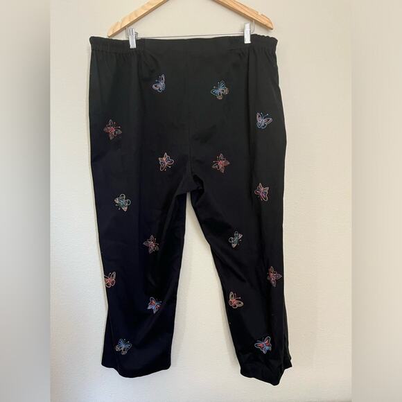 Embroidered Butterfly Pants Black Cropped  Novelty Print Women's Size 18 - Picture 5 of 9